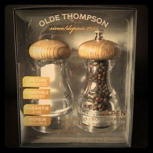 Olde Thompson salt & pep shakers NWOTw/Ashwood top
